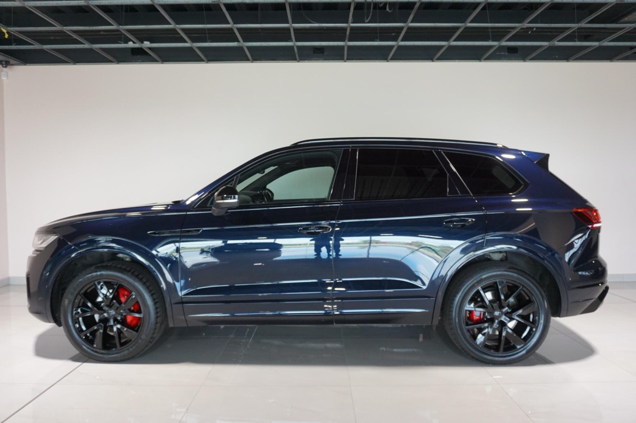 Volkswagen Touareg 3.0 TDI V6 R-Line SUV 5dr Diesel Tiptronic 4Motion Euro 6 (s/s) (286 ps)